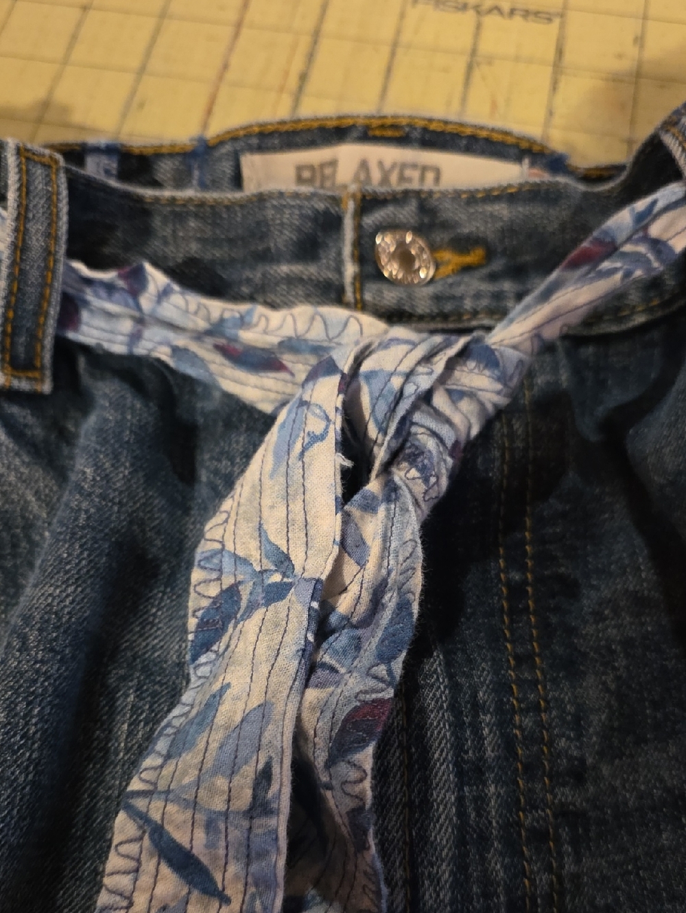 HAND CRAFTED Wrap Jeans UPCYCLED Blue Denim Tie Front Floral Flowers Size XL - Picture 7 of 16